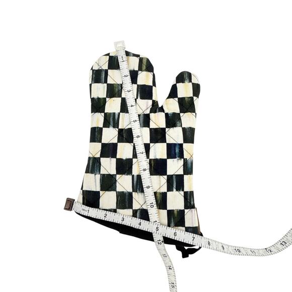 MACKENZIE-CHILDS Courtly Check Bistro Oven Mitt - Picture 13 of 13
